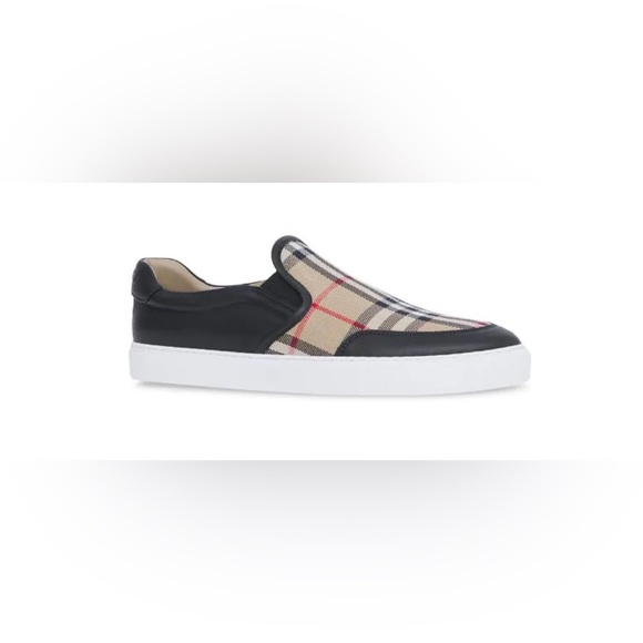 Burberry slip on vintage check sneakers - worn twice - Picture 2 of 9